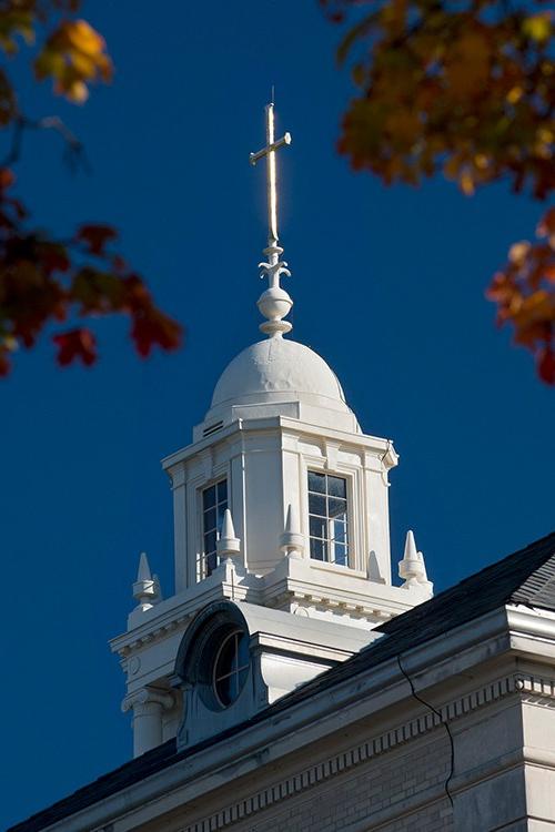 Simboli Hall steeple